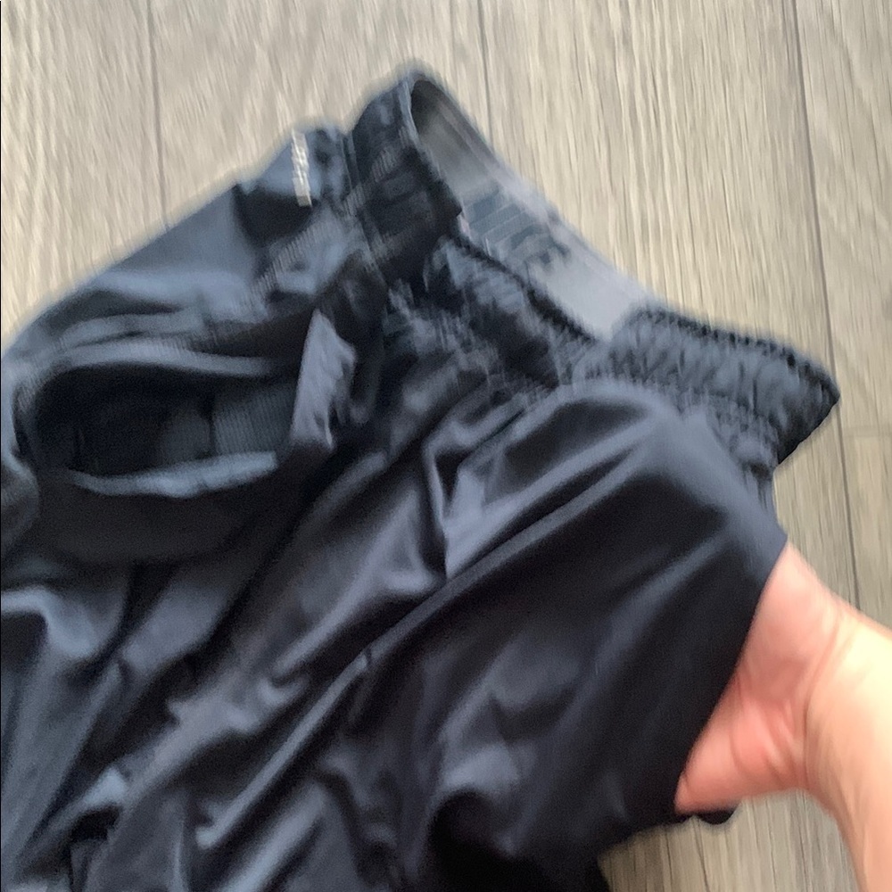 Nike Black Athletic Shorts Performance Mesh - Picture 5 of 5